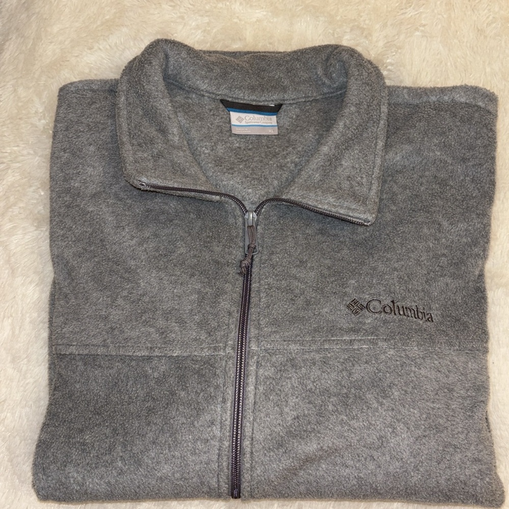 Columbia gray fleece jacket-XL